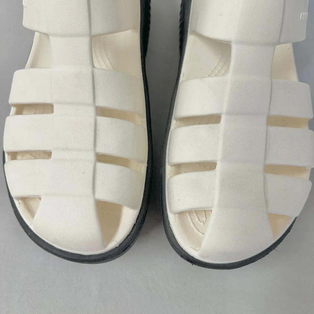 Crocs‎ Stomp Fisherman Sandals in Chalk Sandals Womens 9 Chunky Platform Caged